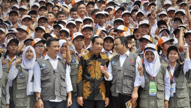 Anies bsma Jokowi